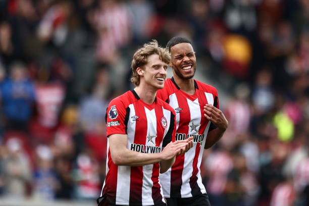 除此之外 除此之外